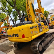 Escavatore cingolato Komatsu PC220 del 2024