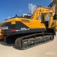 Hyundai 225 Crawler Excavator