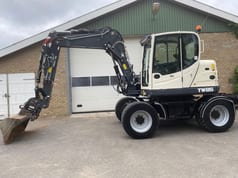 2015 Terex TW85 Excavator pe roți