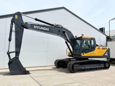2025 Hyundai R215 SMART PLUS Crawler Excavator