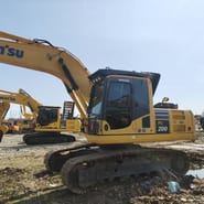 2023 Komatsu PC200 Escavatore cingolato