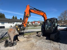 Excavator 2023 Hitachi ZX85US-6 Kort Hekk Gravemaskin - Engcon EC219 Tiltrotator - Pusseskuff - Smalskuff - Webasto