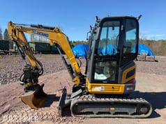 Miniexcavadora XCMG XE27E 2023 - Rototilt Engcon EC204 - Cuchara Gjerstad - Cuchilla - Orugas de Goma