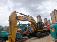Escavatore cingolato Caterpillar 330BL del 2024