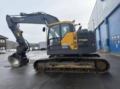 2019 Volvo ECR235E Crawler Excavator