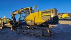 2015 Volvo EC220E Гусеничний екскаватор