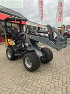 New Giant G2500 HD Mini Excavator