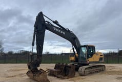 2012 Volvo EC220DL Crawler Excavator