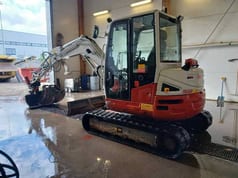 2016 Takeuchi TB260 Mini Excavator