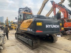 2018 Hyundai R220LC-9S Crawler Excavator