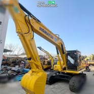 2020 Komatsu PC220-8 Crawler Excavator