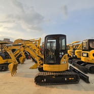 2021 Caterpillar 303.5E Mini-pelle