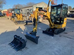 Mini-pelle Caterpillar 301.8 de 2023
