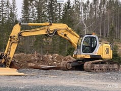 2006 New Holland E235SR Crawler Excavator