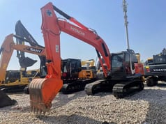 2023 Hitachi ZX200-3G Гусеничный экскаватор