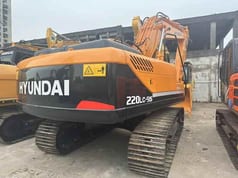 Excavadora sobre orugas Hyundai R220LC-9S de 2016