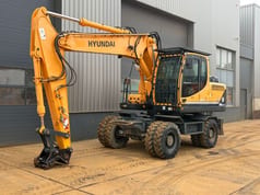 2014 Hyundai R180W-9A Wheel Excavator