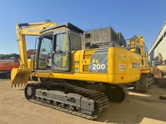 2018 Komatsu PC200-8 Crawler Excavator