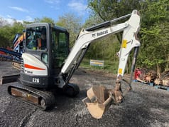 Mini-excavator Bobcat E26 2017