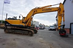 2015 Hyundai R260LC-9A Crawler Excavator
