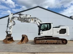 2020 Liebherr R922LC Crawler Excavator