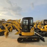2022 Caterpillar 303.5E Mini-pelle