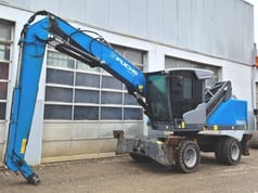 2020 Fuchs MHL320F Material Handler