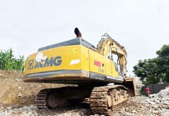 2021 XCMG XE550DK Crawler Excavator