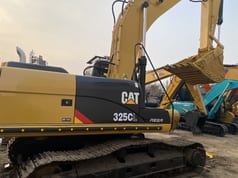 Escavatore Cingolato Caterpillar 325C del 2016