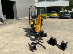 Minikoparka AXPAN 36