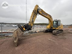 2022 Komatsu PC210LC-11 Crawler Excavator