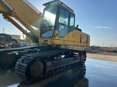 2005 Komatsu PC450LC-7 Crawler Excavator