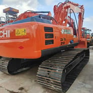 Гусеничный экскаватор Hitachi ZX200, 2023