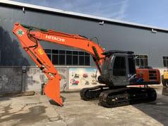2020 Hitachi ZX200 Гусеничный экскаватор