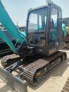 Escavadora de rastos Kobelco SK60-C de 2024