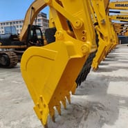 2023 Komatsu PC200 Crawler Excavator