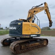 Hyundai 235 Crawler Excavator