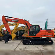2016 Doosan DX225LCA Crawler Excavator