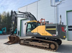 2017 Volvo EC300EL Гусеничний екскаватор