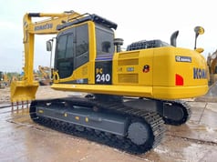 2022 Komatsu PC240LC-8 Crawler Excavator