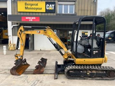 2021 Caterpillar 302.7DCR Raupenbagger