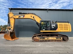 2017 Caterpillar 352F Crawler Excavator