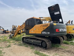 2024 Hyundai R225LC-9S Crawler Excavator