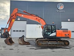 2014 Hitachi ZX210LC-5B Crawler Excavator
