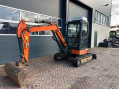 2016 Hitachi ZX38U-5A CLR Mini Excavator