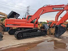 2024 Doosan DX300LC Crawler Excavator