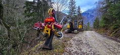 2005 Volvo EC210BNLC Crawler Excavator