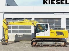 2017 Liebherr R922 SLC Crawler Excavator