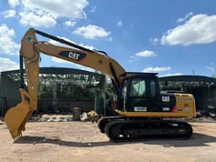 2025 Caterpillar 320D2 Crawler Excavator
