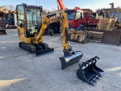 Mini-pelle Caterpillar 301.8 de 2023